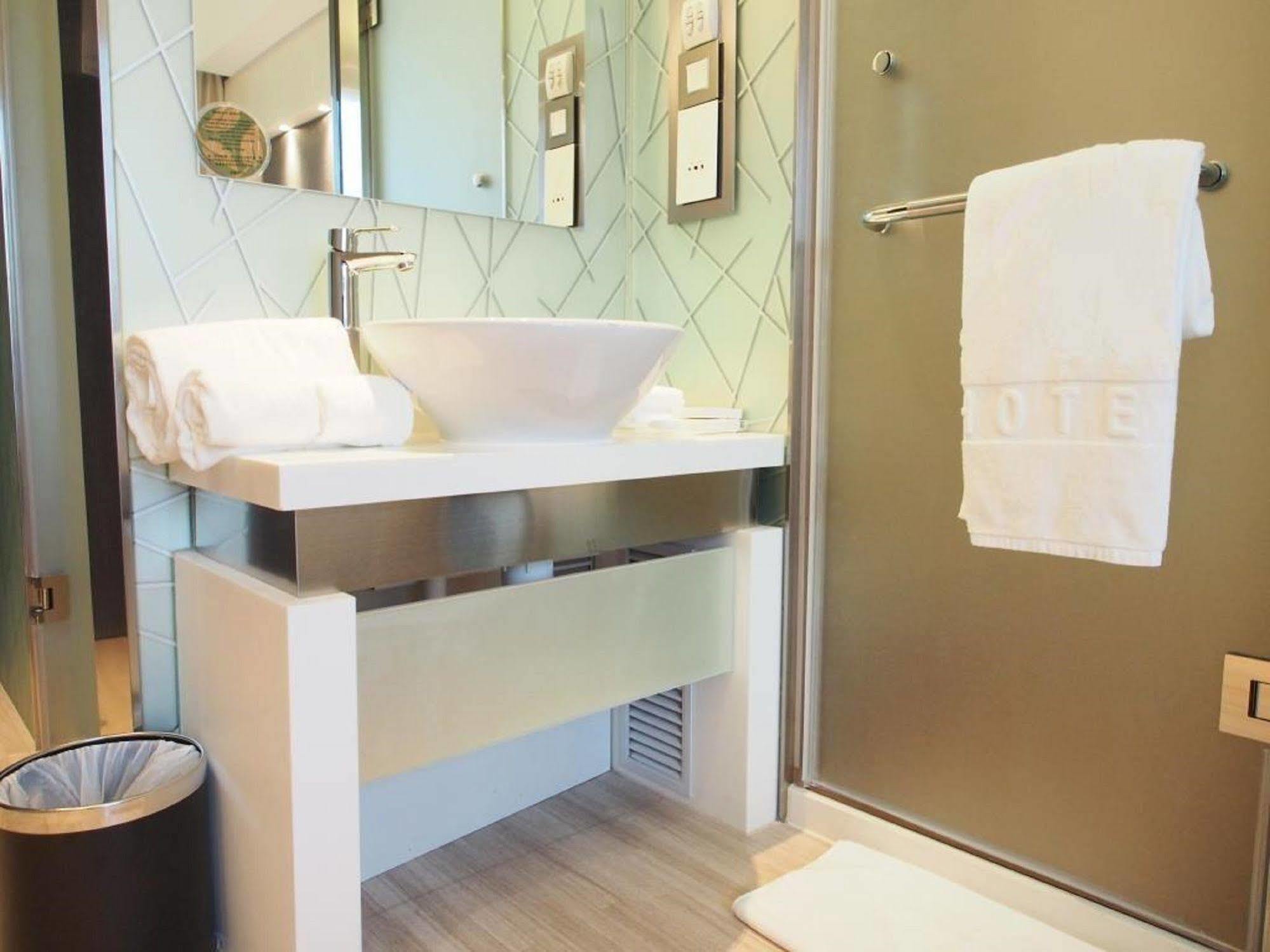 M1 Hotel Hong Kong Dış mekan fotoğraf